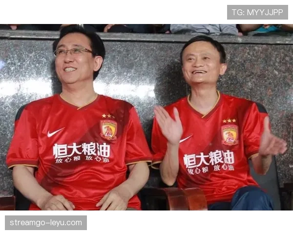 皮克复出引爆全球关注,明星球员闪耀赛场开启足球新篇章 皮克复出引爆全球关注,明星球员闪耀赛场开启足球新篇章