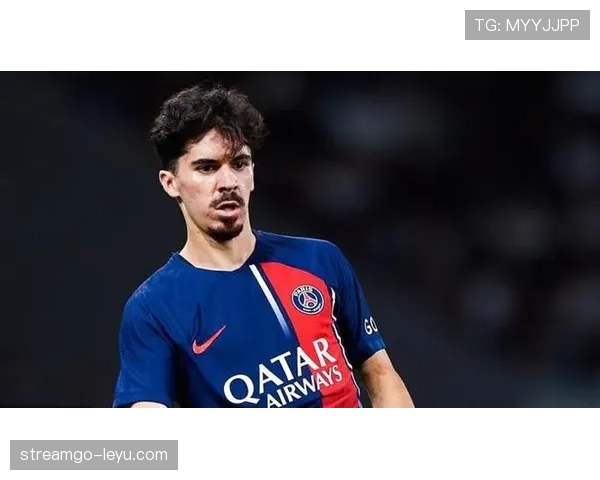 维蒂尼亚中场稳健发挥，显著提升球队进攻节奏