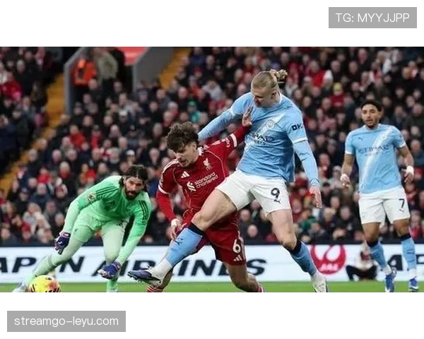 曼城逆转战胜利物浦，阿森纳继续领跑英超积分榜