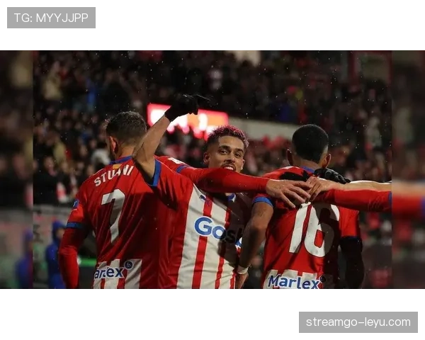 西甲新季开幕战：豪门球队火拼引发球迷期待的精彩对决