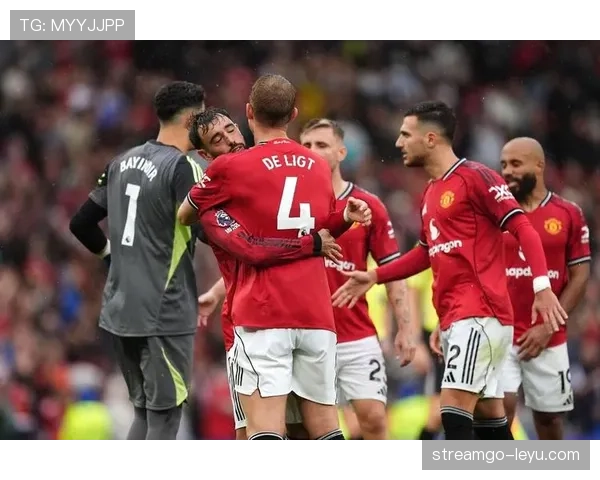 曼联危机：球队战术混乱与球员矛盾加剧，豪门地位岌岌可危！